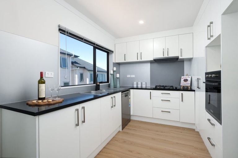 Photo of property in 5a James Laurie Street, Henderson, Auckland, 0612