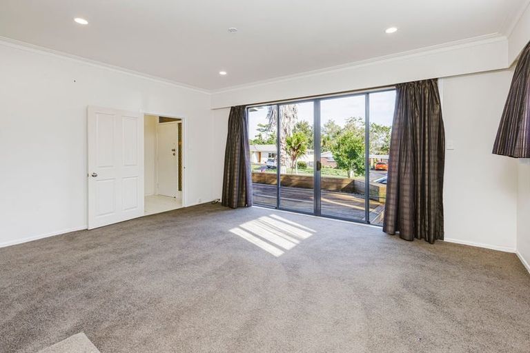 Photo of property in 10 Morrow Terrace, Pukekohe, 2120