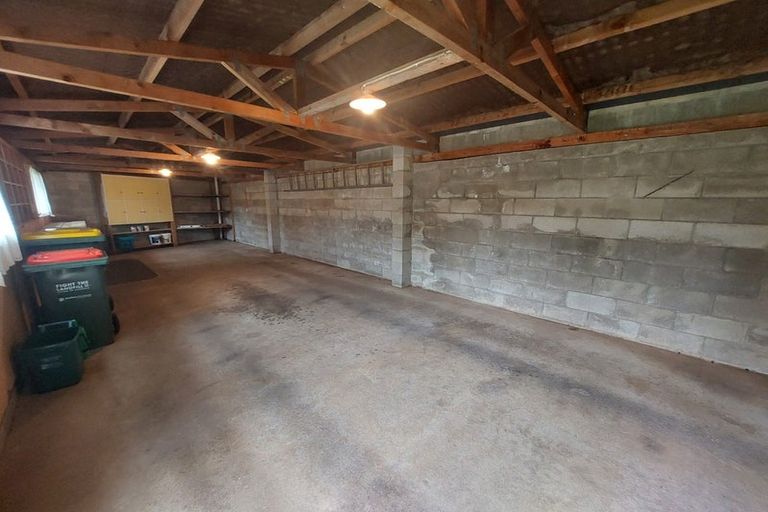 Photo of property in 22 Splitt Avenue, Glenview, Hamilton, 3206