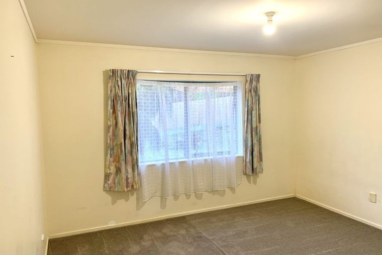 Photo of property in 5 Millstream Drive, Henderson, Auckland, 0610