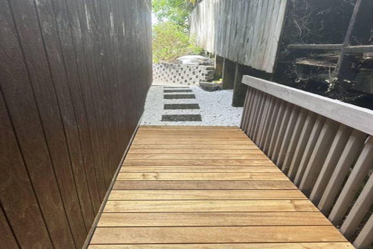 Photo of property in 77e Colwill Road, Massey, Auckland, 0614