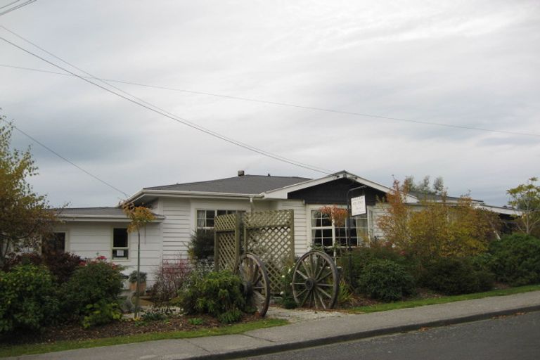 Photo of property in 13 Ross Street, Balclutha, 9230