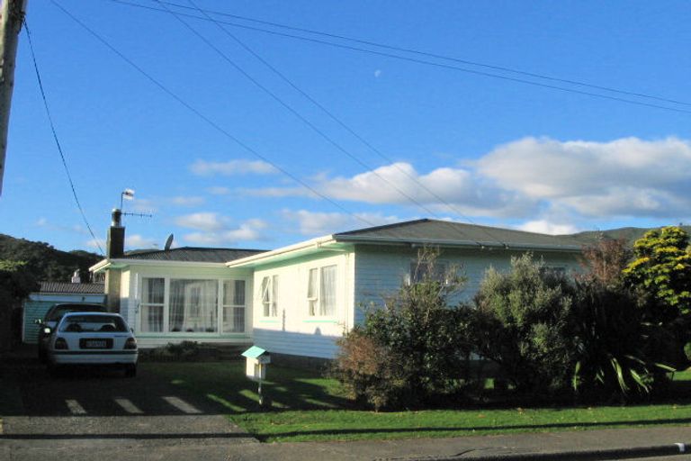 Photo of property in 36 Karamu Crescent, Wainuiomata, Lower Hutt, 5014