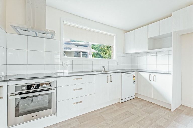 Photo of property in 5 Archdall Place, Avonhead, Christchurch, 8042