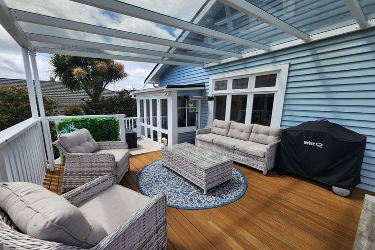 Photo of property in 12 Cook Street, Karori, Wellington, 6012