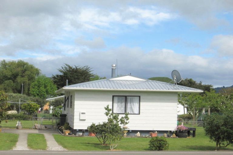 Photo of property in 25 Cook Street, Tolaga Bay, 4077