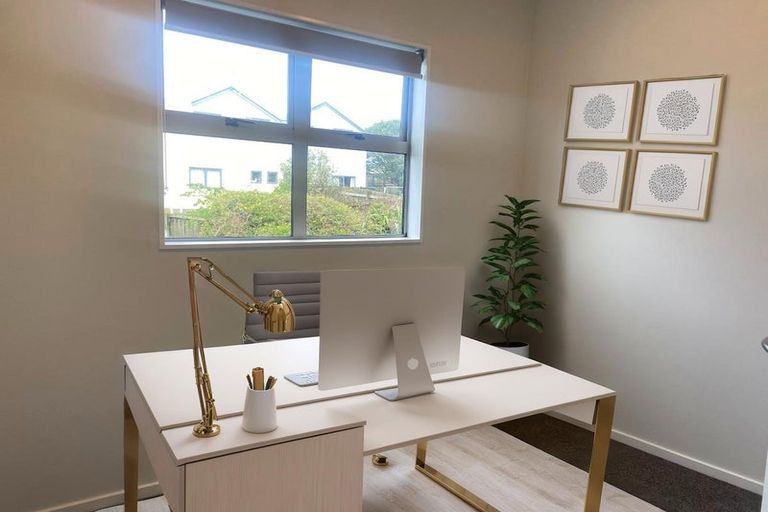 Photo of property in 13a Marjory Close, Broadmeadows, Wellington, 6035