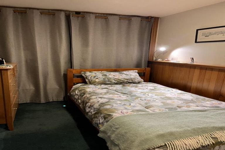 Photo of property in 22 Creswick Terrace, Northland, Wellington, 6012