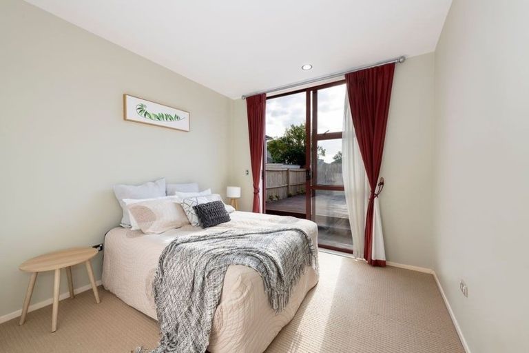 Photo of property in 13 Heidi Crescent, Flat Bush, Auckland, 2016