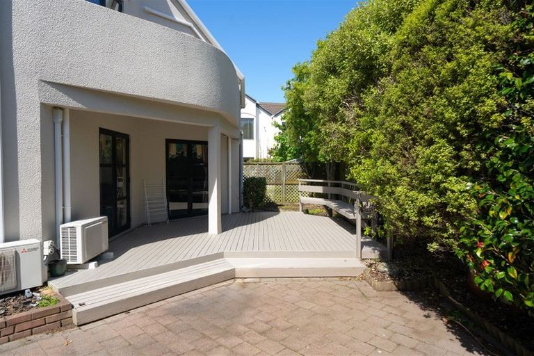 Photo of property in 7 Huia Place, Hutt Central, Lower Hutt, 5010