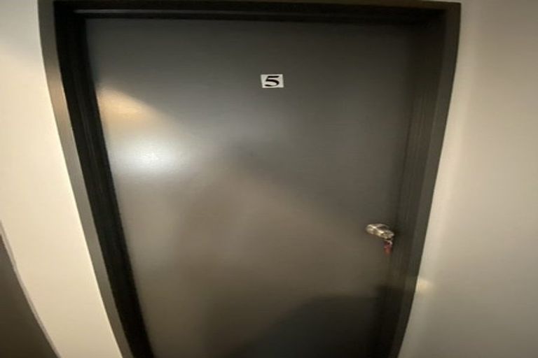 Photo of property in 1/8 Rochas Place, Clover Park, Auckland, 2019