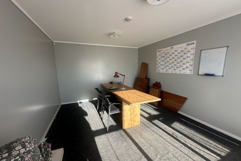 Photo of property in 1-2 Seagull Place, Whitby, Porirua, 5024