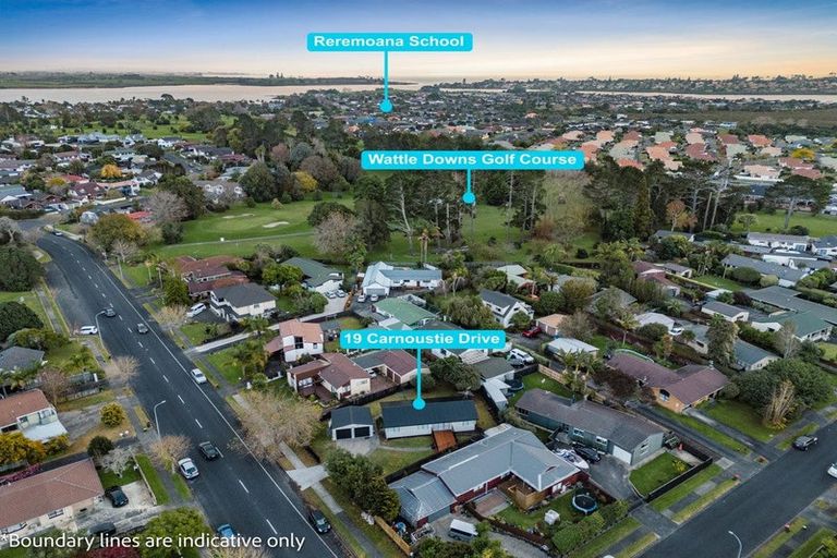 Photo of property in 19 Carnoustie Drive, Wattle Downs, Auckland, 2103