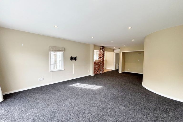 Photo of property in 2/49 Ashgrove Terrace, Somerfield, Christchurch, 8024