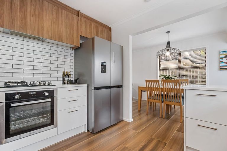 Photo of property in 92c Nelson Street, Howick, Auckland, 2014