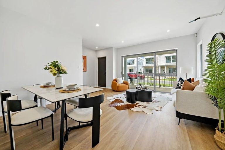 Photo of property in 21 Yellow Pear Lane, Karaka, 2578