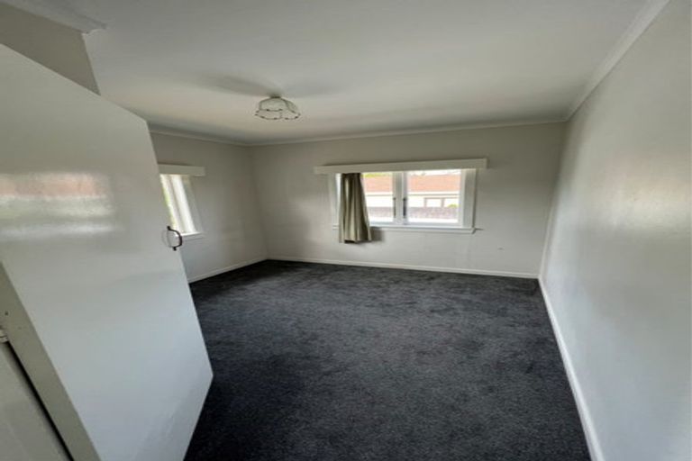 Photo of property in 55 Sunrise Avenue, Murrays Bay, Auckland, 0630