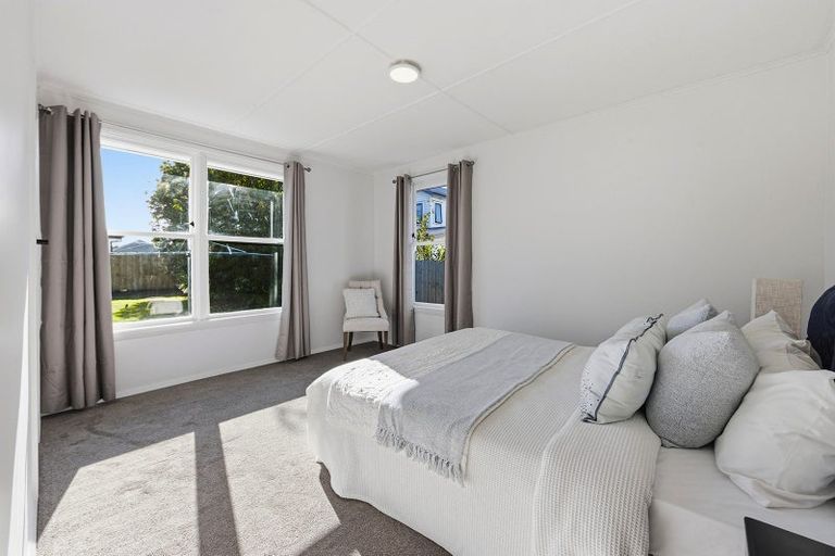 Photo of property in 31 Paddington Street, Northcote, Christchurch, 8052
