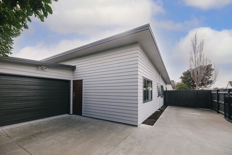 Photo of property in 145 Grey Street, Palmerston North, 4410