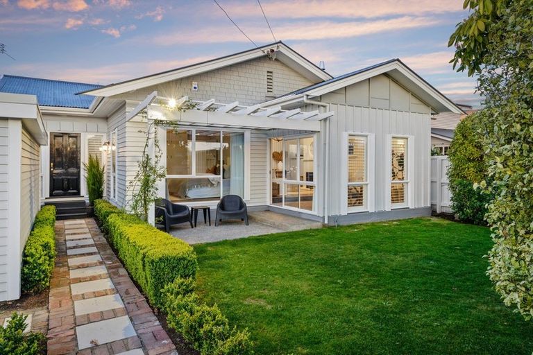 Photo of property in 4 Kenwyn Avenue, St Albans, Christchurch, 8052