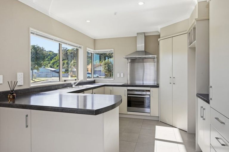 Photo of property in 2 Edward Bullen Place, Thames, 3500