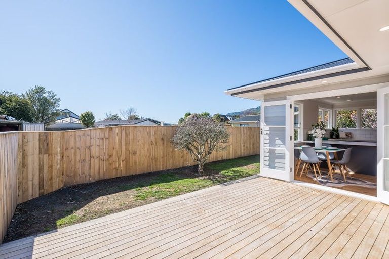 Photo of property in 7a Tawa Street, Waikanae, 5036