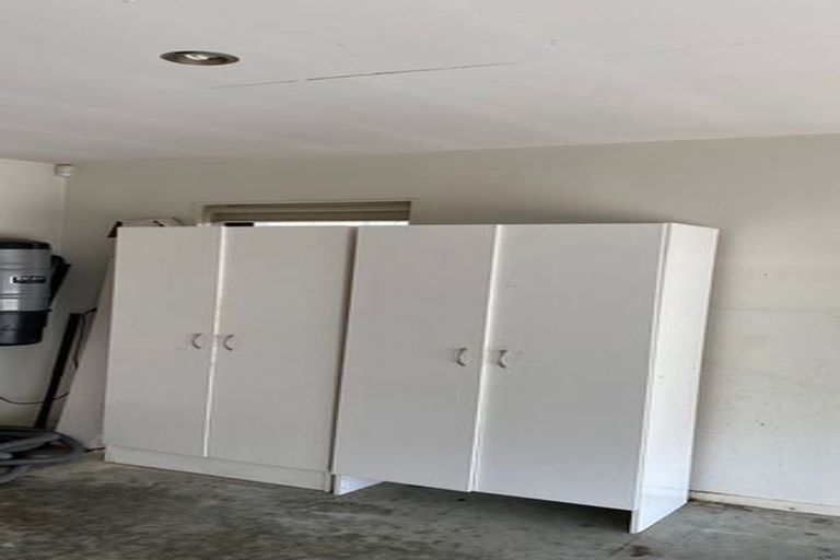 Photo of property in 79a Stanley Road, Glenfield, Auckland, 0629