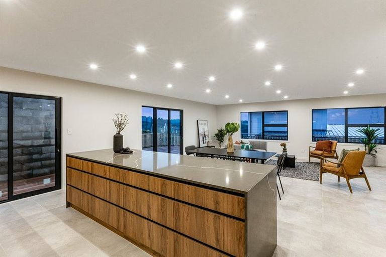 Photo of property in 1 Trysail Place, Whitby, Porirua, 5024