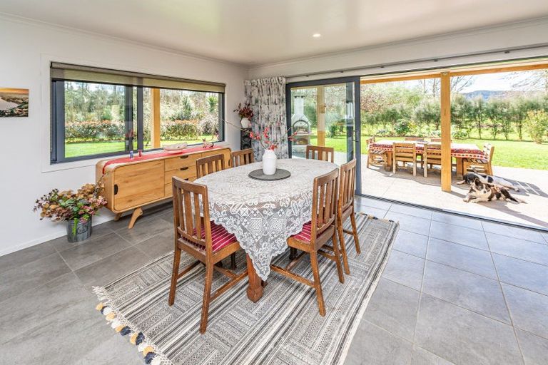 Photo of property in 394 Kaiwhaiki Road, Kaiwhaiki, Whanganui, 4575