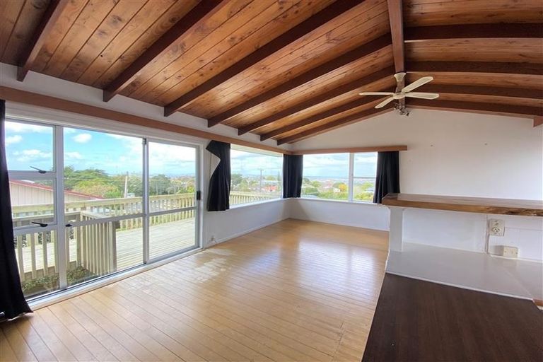 Photo of property in 165 Waimumu Road, Massey, Auckland, 0614