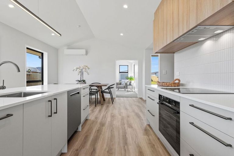 Photo of property in 16 Kite Street, Rolleston, 7614