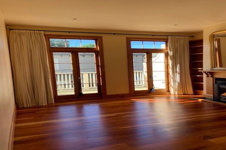 Photo of property in 310u6 Tinakori Road, Thorndon, Wellington, 6011