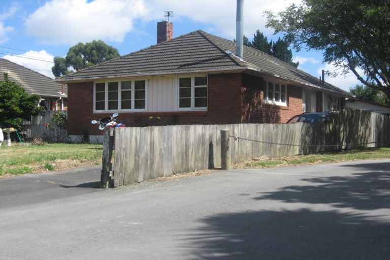 Photo of property in 28 Auburn Avenue, Upper Riccarton, Christchurch, 8041