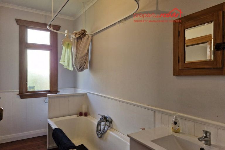 Photo of property in 38 Ballance Street, Lower Vogeltown, New Plymouth, 4310