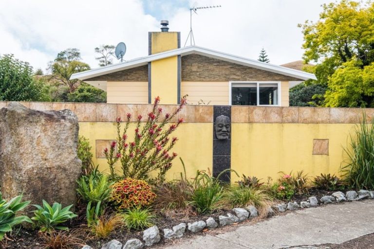 Photo of property in 16 Gillies Street, Outer Kaiti, Gisborne, 4010