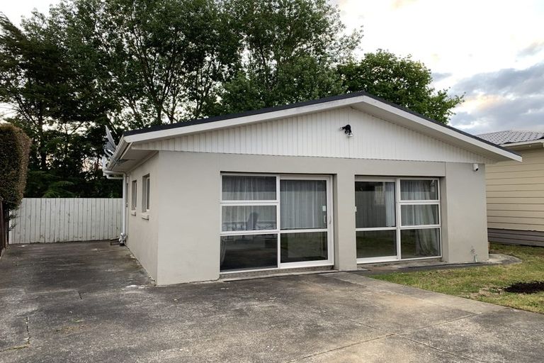 Photo of property in 69 Walworth Avenue, Pakuranga Heights, Auckland, 2010