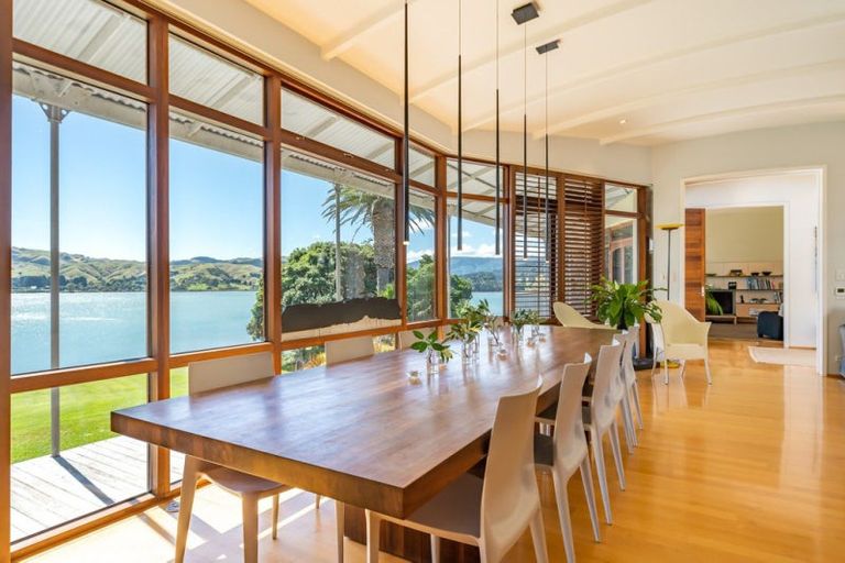 Photo of property in 360 Paremata Road, Whitby, Porirua, 5381