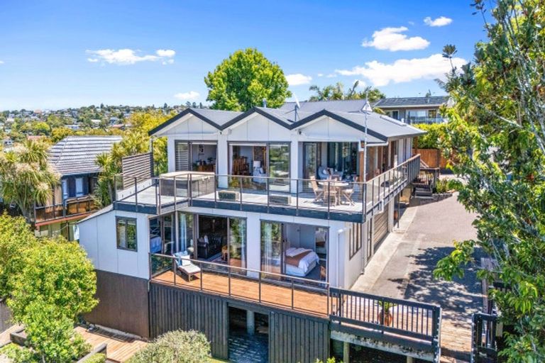 Photo of property in 36 Montclair Rise, Browns Bay, Auckland, 0630