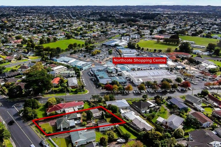 Photo of property in 12 Exmouth Road, Northcote, Auckland, 0627