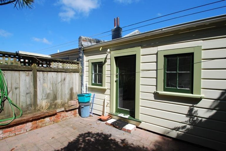 Photo of property in 14 Reuben Avenue, Brooklyn, Wellington, 6021