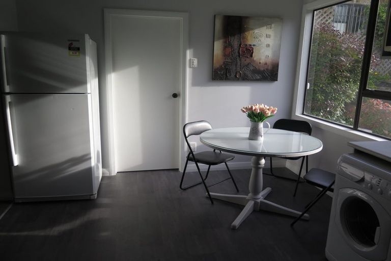 Photo of property in 70 Spinella Drive, Bayview, Auckland, 0629