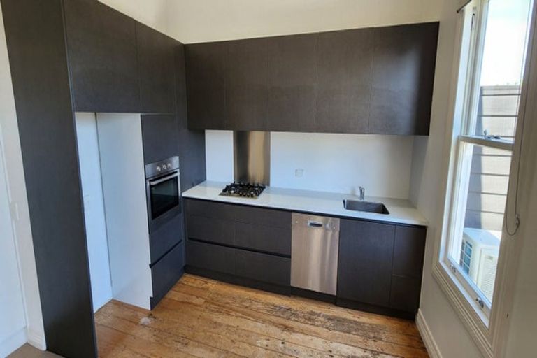 Photo of property in 77 Eliot Street, New Plymouth, 4310