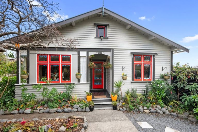 Photo of property in 28 Matenga Street, Waikanae, 5036