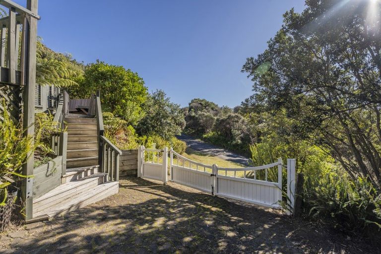 Photo of property in 36 Otama Beach Road, Opito Bay, Whitianga, 3592