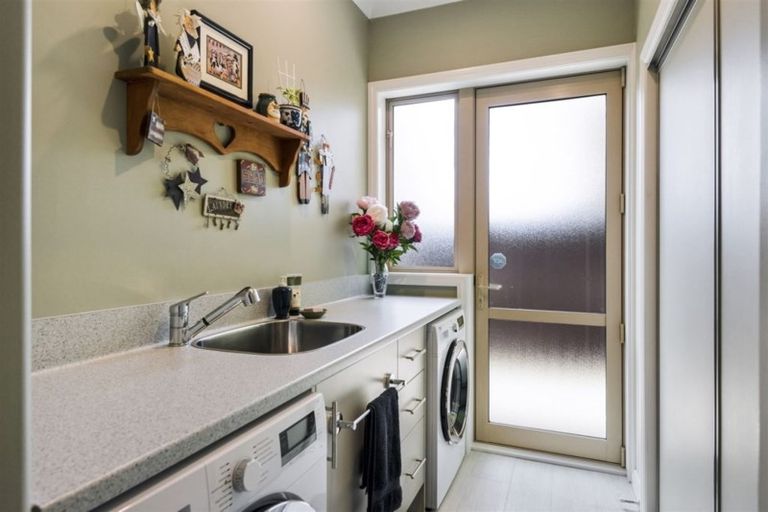 Photo of property in 18 Milesbrook Close, Rangiora, 7400