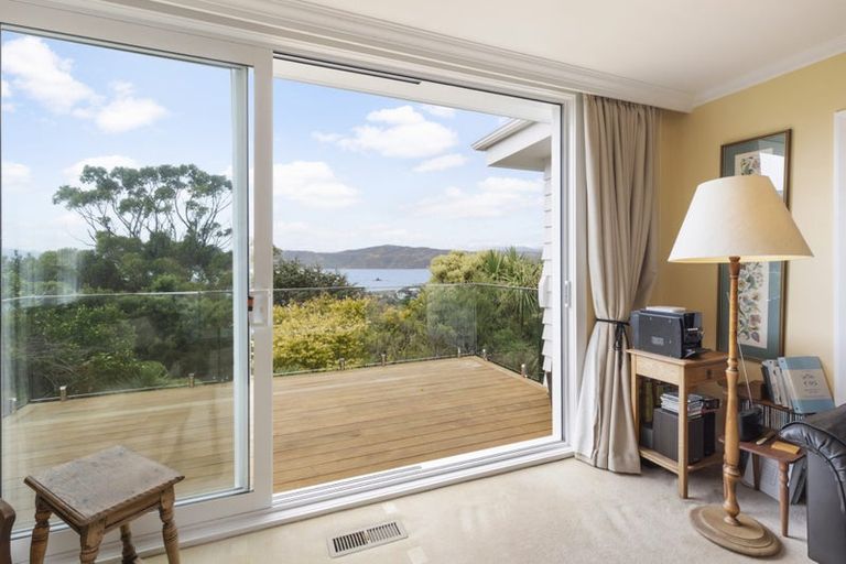 Photo of property in 5 Fettes Crescent, Seatoun, Wellington, 6022