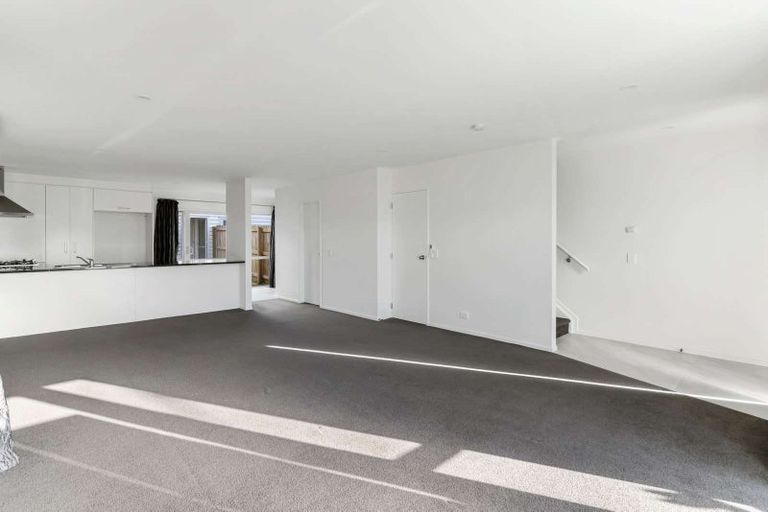Photo of property in 17 Aviation Street, Takanini, 2112