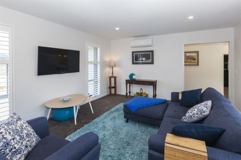 Photo of property in 37 Sapphire Street, Casebrook, Christchurch, 8051