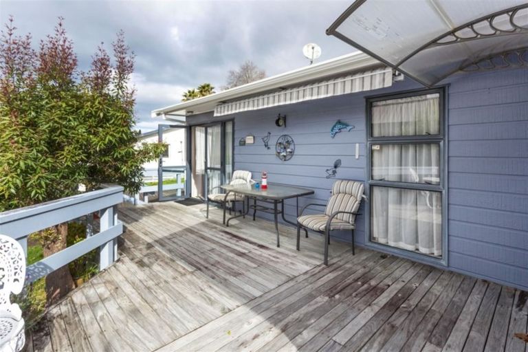 Photo of property in 124 Isabel Street, Whangamata, 3620