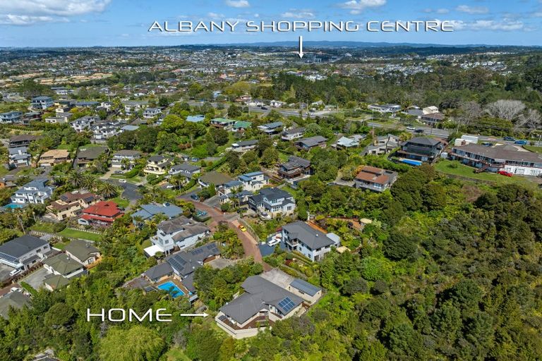 Photo of property in 15 Glenreagh Place, Torbay, Auckland, 0630